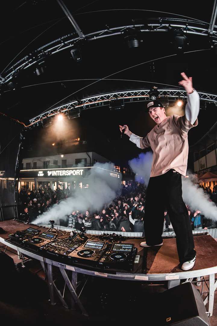 MĀT Live